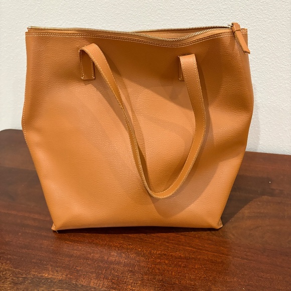 Mark & Graham Everyday Italian Leather Zipper Tote, Camel - Picture 4 of 11